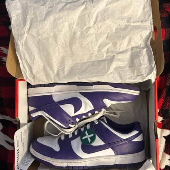 Chaussure nike jordan 4, 10.5 us - Picture 2 of 3